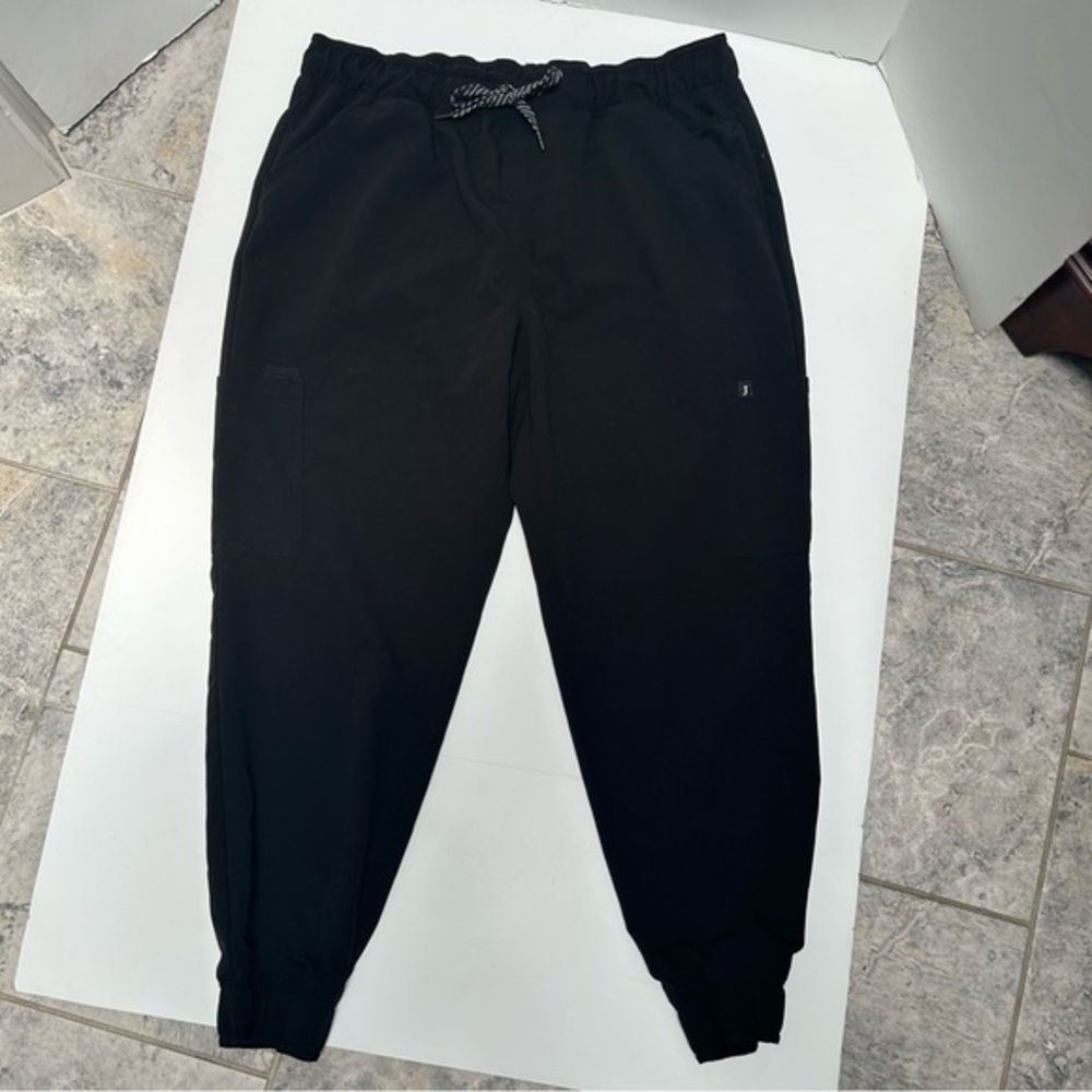 Jaanuu Women’s Black Mesh-Enhanced Scrub Jogger size XLP‎